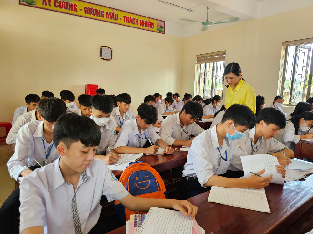 Tiết giảng dạy, học tập ở Trường trung học phổ thông Triệu Sơn 5, tỉnh Thanh Hóa.
