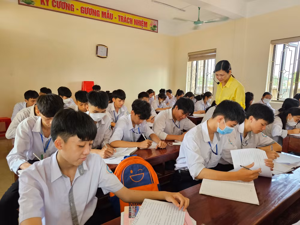 Tiết giảng dạy, học tập ở Trường trung học phổ thông Triệu Sơn 5, tỉnh Thanh Hóa.
