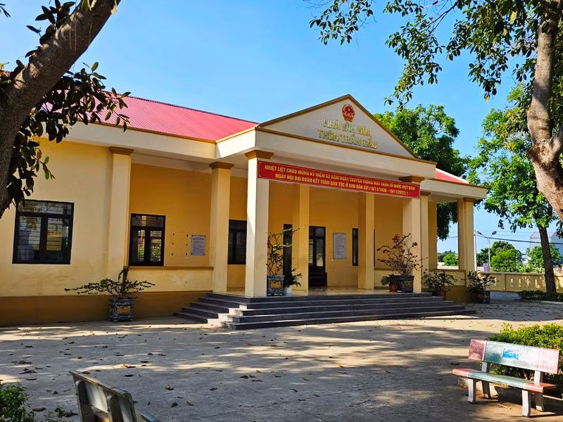 Điểm sinh hoạt cộng đồng, sinh hoạt chi bộ đảng ở thôn Trần Cầu, xã Quảng Bình, huyện Quảng Xương.