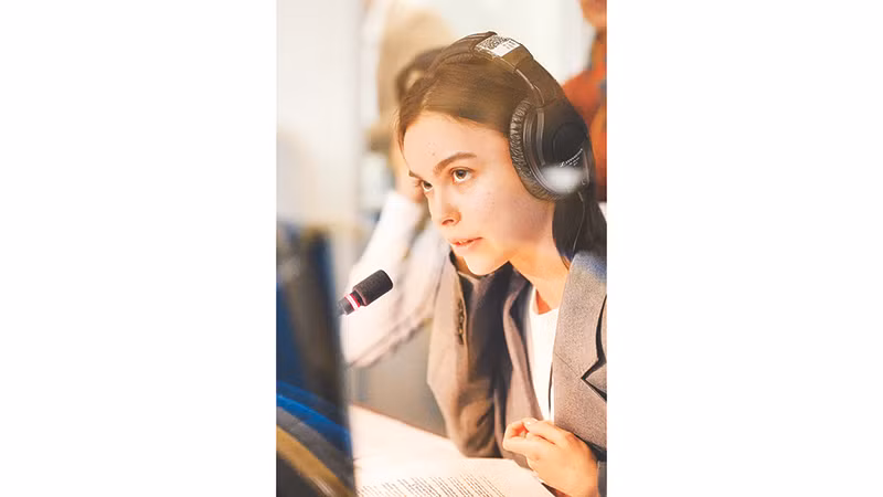 Sinh viên trường MGIMO trong giờ học tiếng Việt.