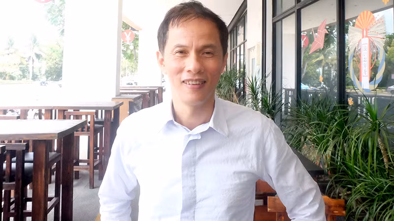 Nhà thơ Trần Lê Khánh
