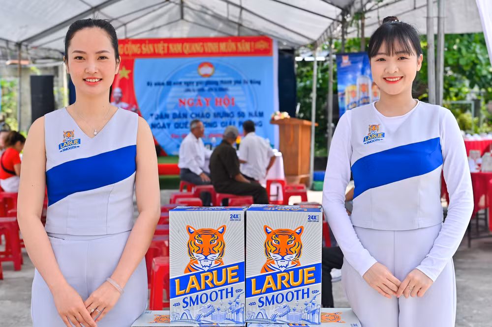Larue đồng hành cùng hơn 4.000 buổi tiệc Đại đoàn kết kỷ niệm 50 năm ngày giải phóng Quảng Nam và Đà Nẵng