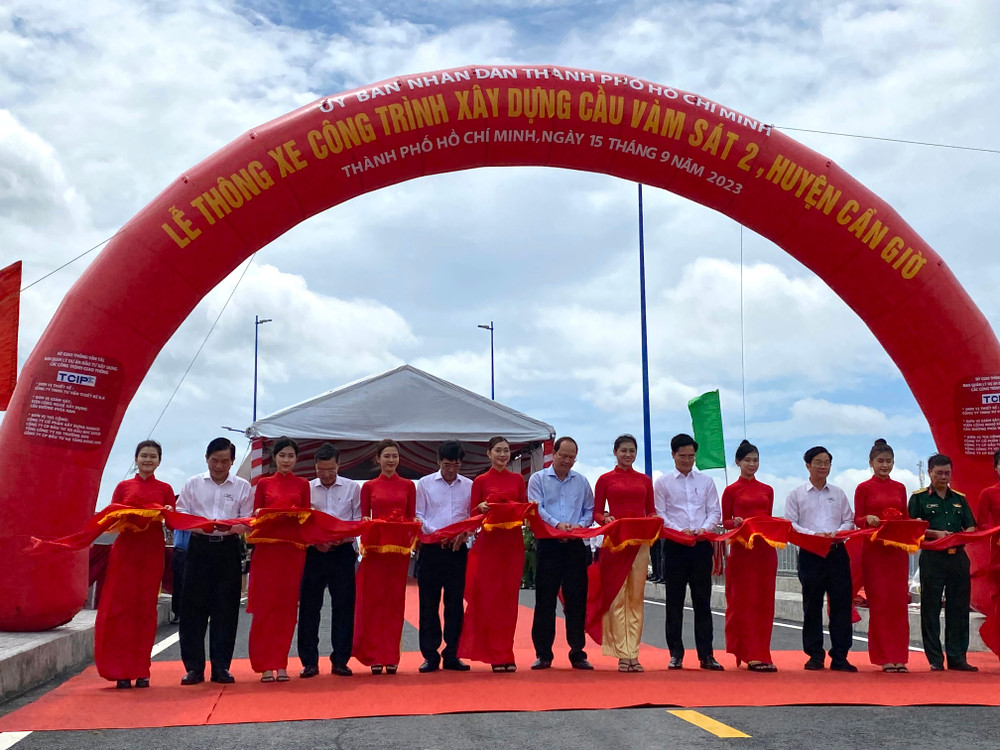 Khánh thành và thông xe công trình cầu Vàm Sát 2, huyện Cần Giờ.