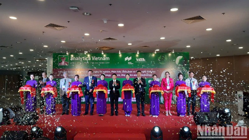 Khai mạc triển lãm Analytica Vietnam 2025.