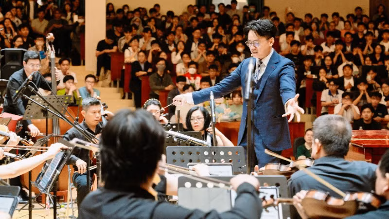 Các nghệ sĩ biểu diễn tại Chương trình hòa nhạc "Giao hòa của âm sắc".