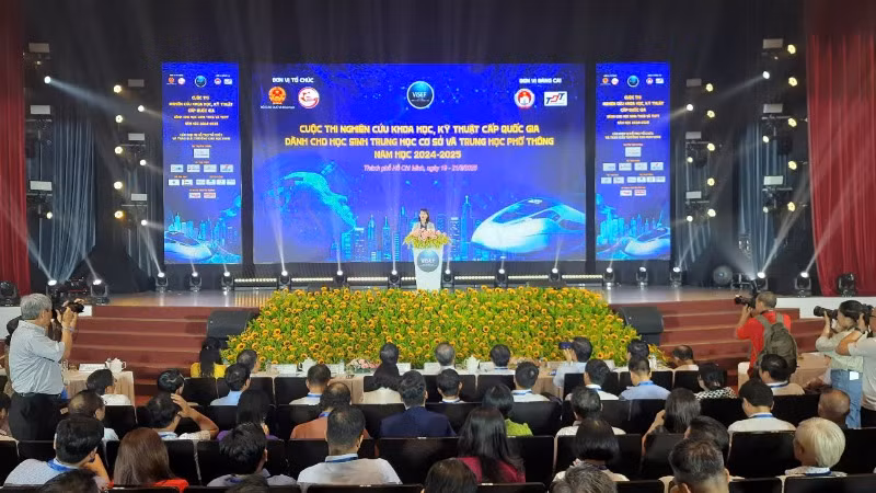 Quang cảnh lễ khai mạc.