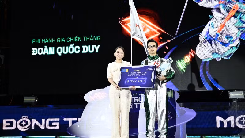 Đoàn Quốc Duy (Trường đại học VinUni) chính thức trở thành “Ngôi sao Vũ trụ Đồng tiền của năm 2024”.
