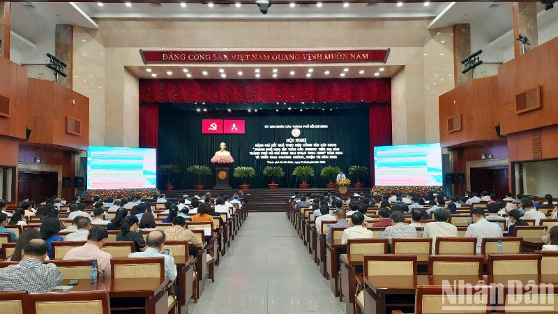 Quang cảnh hội nghị.