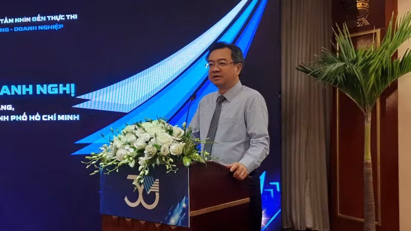 Đồng chí Nguyễn Thanh Nghị, Phó Bí thư Thường trực Thành ủy Thành phố Hồ Chí Minh phát biểu tại chương trình.