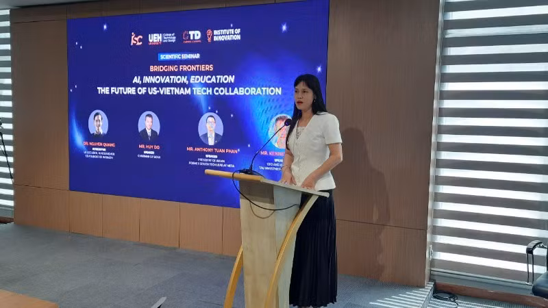 Đại biểu phát biểu tại tọa đàm.