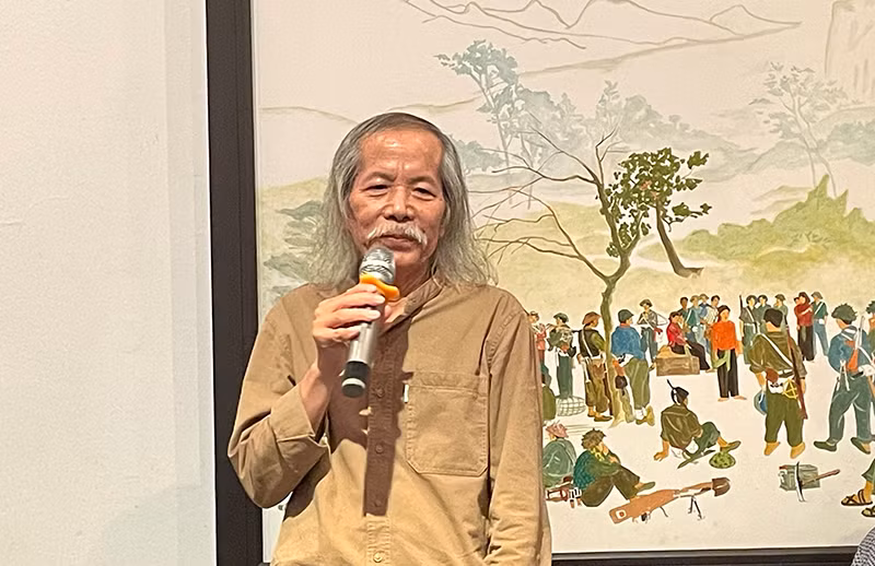 Họa sĩ Lương Xuân Đoàn chia sẻ tại chương trình. (Ảnh: THANH BÌNH)