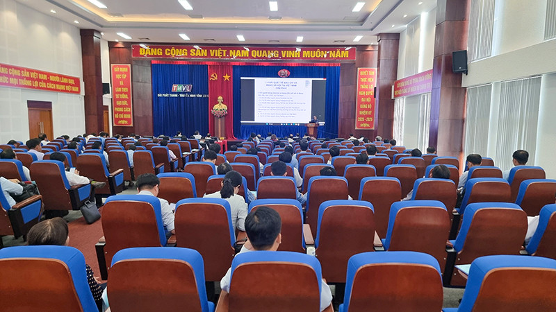 Quang cảnh buổi tập huấn.