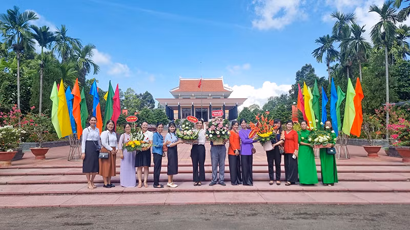 Khu lưu niệm Chủ tịch Hội đồng Bộ trưởng Phạm Hùng đi vào hoạt động cách nay 20 năm.