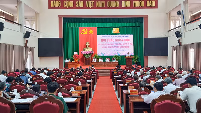 Quang cảnh hội thảo khoa học về Giáo sư, Viện sĩ Trần Đại Nghĩa sáng 12/9.