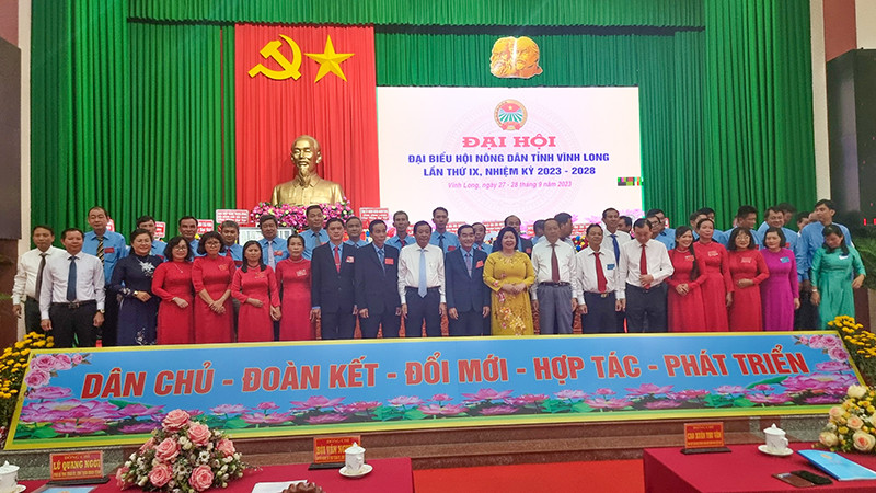 Đại hội ra mắt Ban chấp hành khóa mới. 
