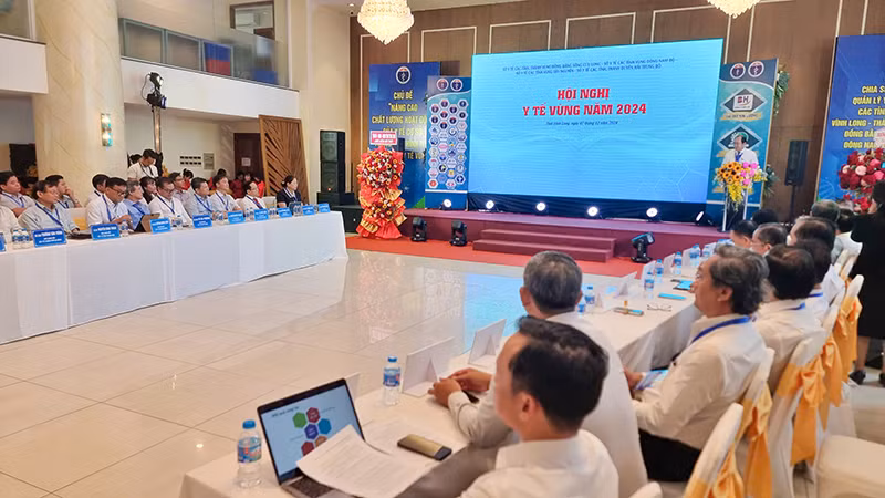 Đại biểu phát biểu tại hội thảo.