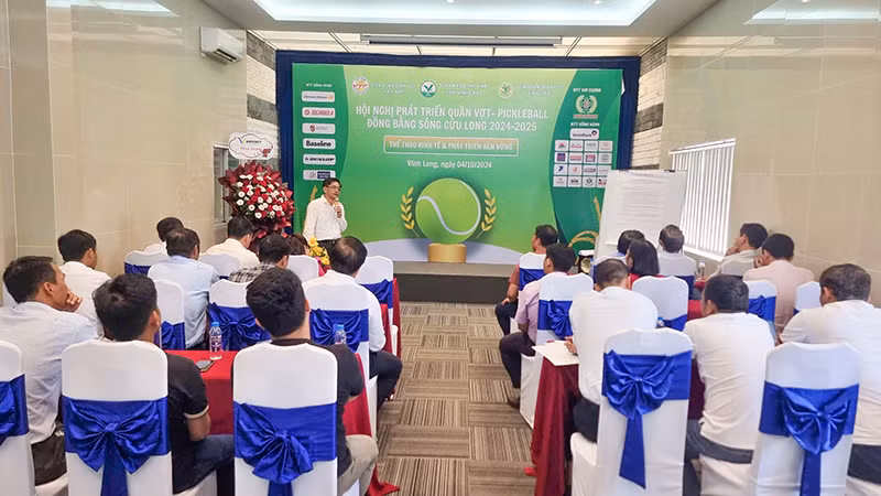 Quang cảnh hội nghị. 