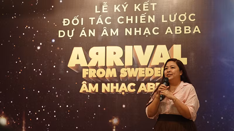 Bà Hồ Phương, Giám đốc truyền thông của SPO, chia sẻ về chiến dịch truyền thông chương trình Âm nhạc của ABBA tại Thành phố Hồ Chí Minh.
