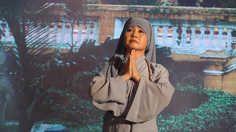 Thí sinh Huỳnh Thị Bé Nhiên đoạt giải Thí sinh được yêu thích nhất.