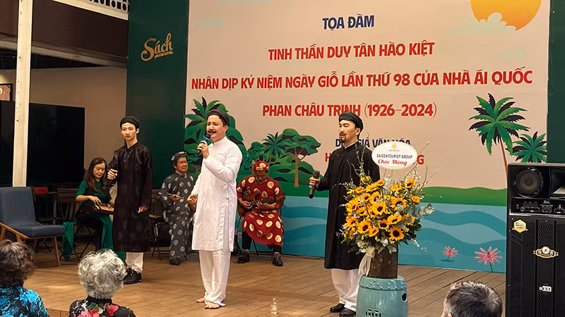 Các nghệ sĩ biểu diễn trong chương trình.