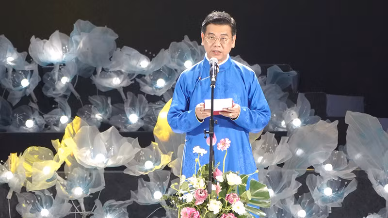 Phó Chủ tịch Ủy ban nhân dân Thành phố Hồ Chí Minh Nguyễn Văn Dũng phát biểu khai mạc.