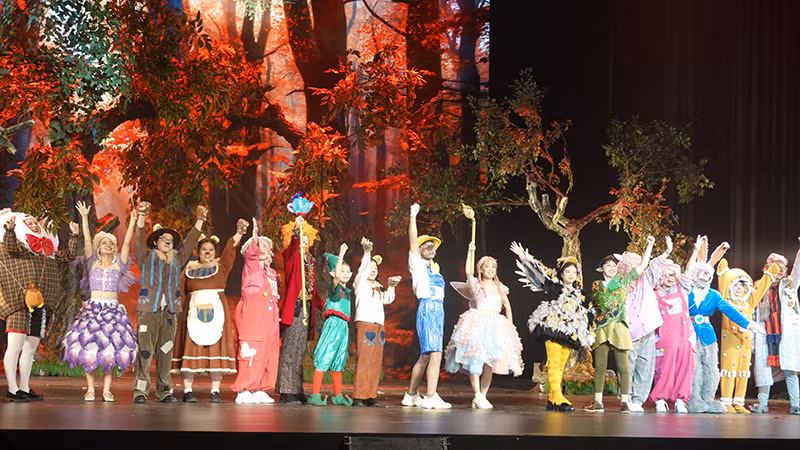 Các sinh vật cổ tích sẵn sàng vùng lên lật đổ chúa tể độc ác Farquaad.