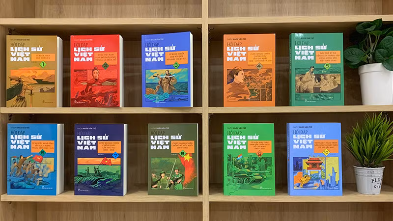 Bìa bộ sách Hỏi đáp lịch sử Việt Nam phiên bản mới.
