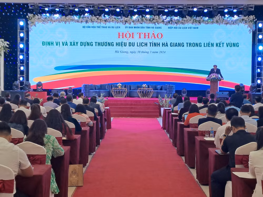 Toàn cảnh hội thảo. Toàn cảnh hội thảo.