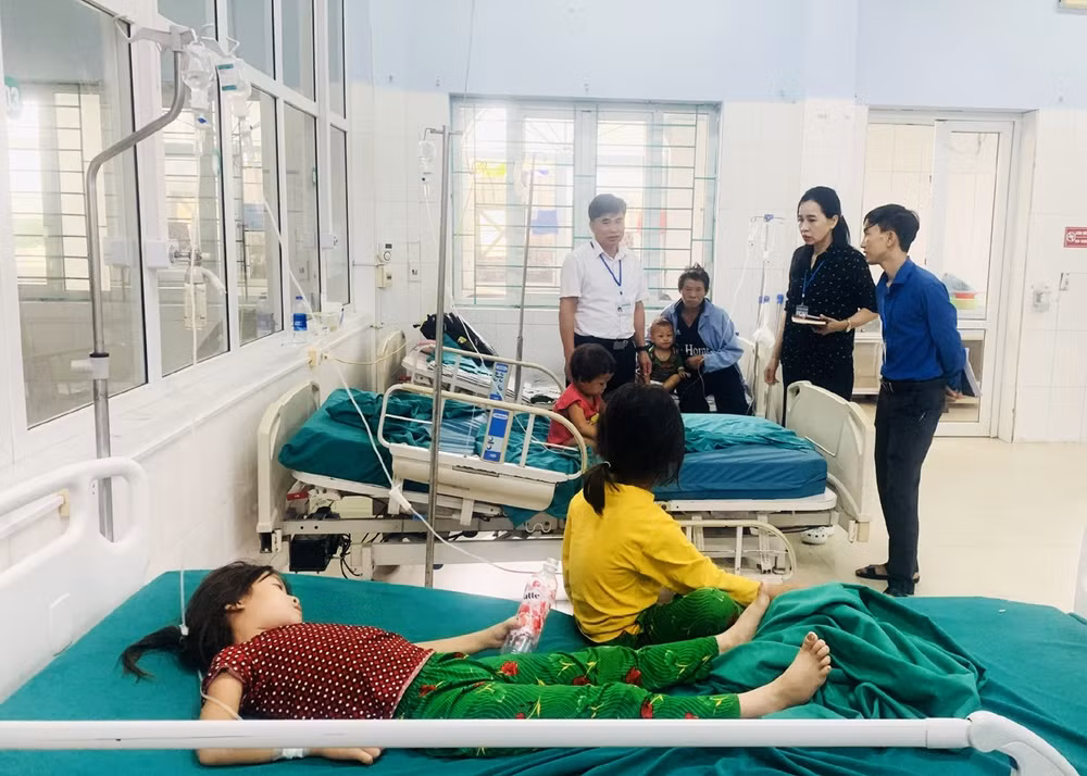 Các bệnh nhân được điều trị tích cực tại Bệnh viện Đa khoa tỉnh Hà Giang.