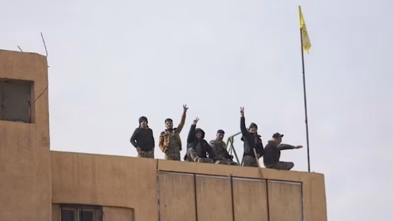 Các thành viên Lực lượng Dân chủ Syria (SDF). (Ảnh: Reuters/TTXVN)