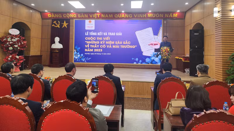 Quang cảnh buổi lễ trao giải.