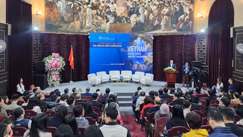 Quang cảnh buổi tọa đàm.