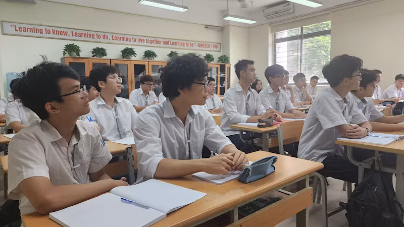 Giờ học của học sinh Trường trung học phổ thông chuyên Hà Nội-Amsterdam.