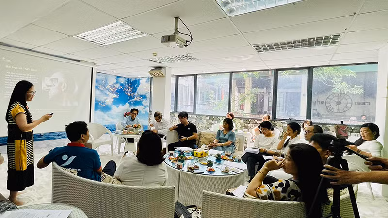 Toàn cảnh tọa đàm về du lịch chữa lành do STDe tổ chức.