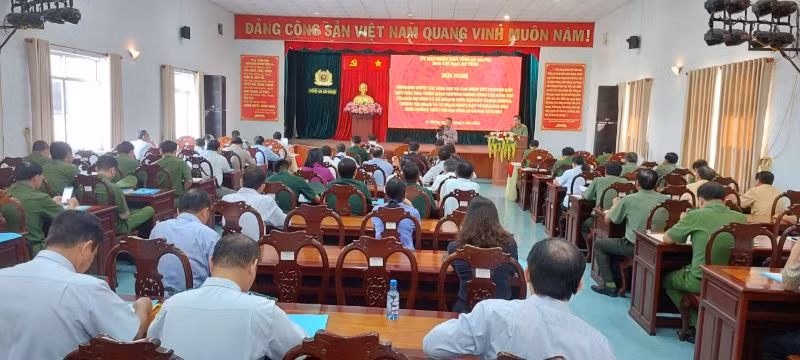 Quang cảnh hội nghị.