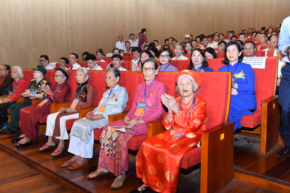 Các đại biểu tham dự Hội nghị. Các đại biểu tham dự Hội nghị.