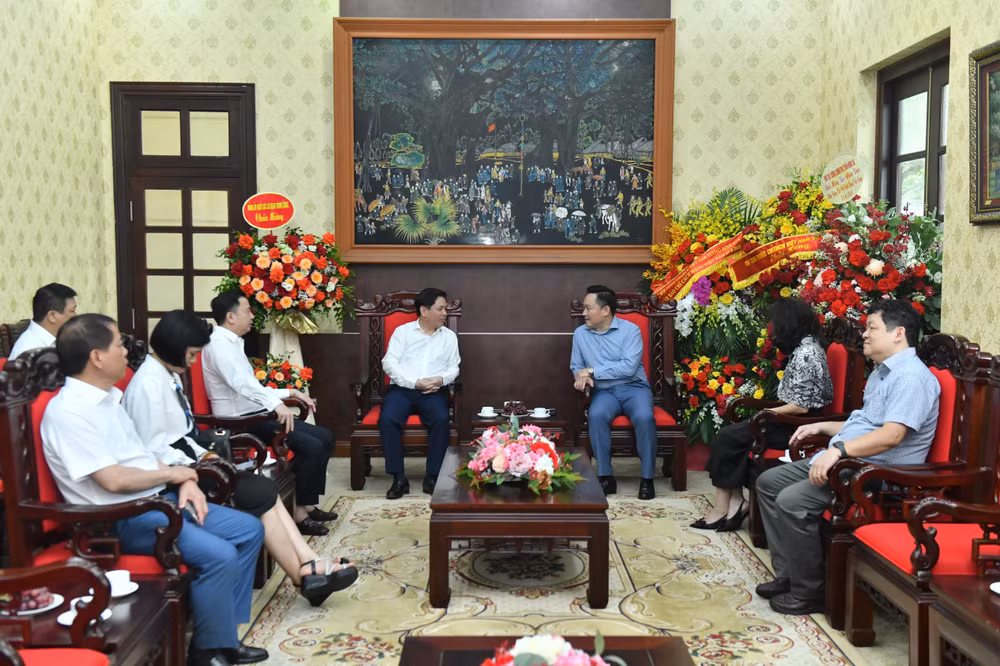 Quang cảnh buổi tiếp Đoàn đại biểu Đảng ủy Khối các cơ quan Trung ương. (Ảnh: Đăng Khoa)