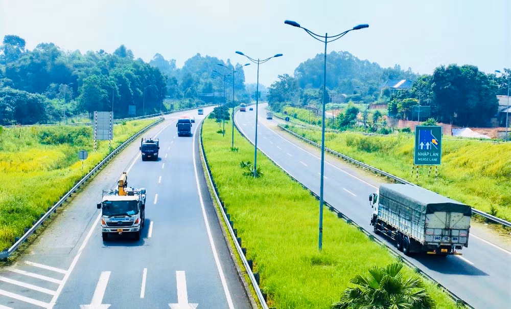 Nửa đầu năm 2023, 4 tuyến cao tốc do VEC quản lý phục vụ gần 30 triệu lượt xe.