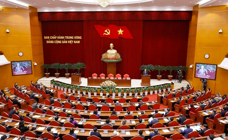 Tại Hội nghị Ban Chấp hành Trung ương Đảng khóa XIII, Trung ương đã thống nhất chỉ đạo quyết liệt, khẩn trương tiếp tục đổi mới, sắp xếp tổ chức bộ máy của hệ thống chính trị tinh gọn, hoạt động hiệu lực, hiệu quả. (Ảnh: ĐĂNG KHOA)