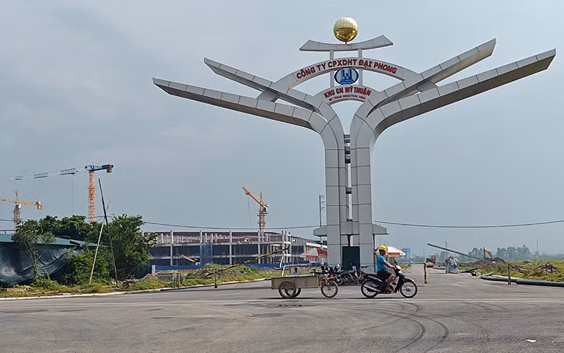Khu công nghiệp Mỹ Thuận thu hút nhiều dự án của các nhà đầu tư lớn.