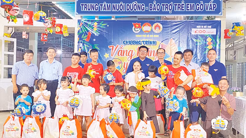 Các thiếu nhi tại Trung tâm nuôi dưỡng - bảo trợ trẻ em Gò Vấp vui đón Tết Trung thu 2023.