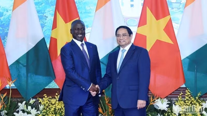 Thủ tướng Phạm Minh Chính tiếp Chủ tịch Quốc hội Bờ Biển Ngà Adama Bictogo thăm chính thức Việt Nam. 
