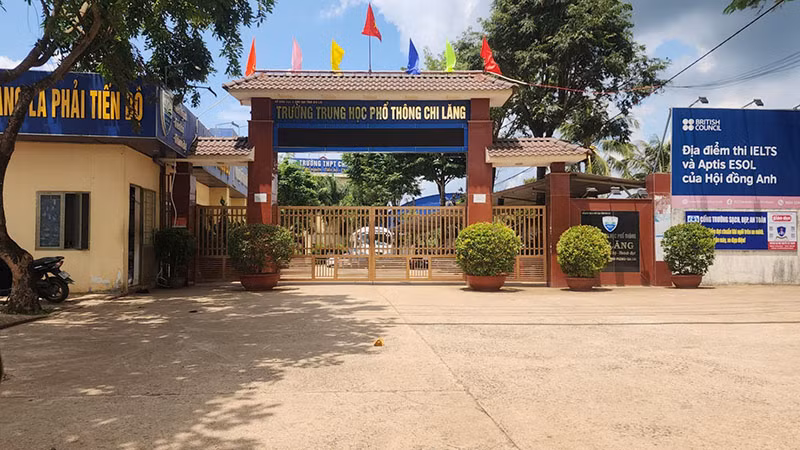 Trường THPT Chi Lăng, nơi xảy ra vụ việc.