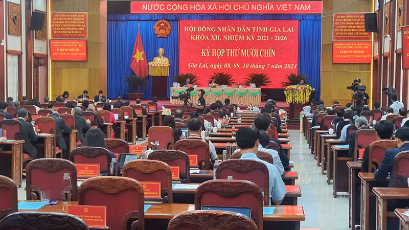 Hội đồng nhân Dân tỉnh Gia Lai Khóa 12 nhiệm kỳ (2021-2026) đã thông qua Nghị quyết hỗ trợ đóng bảo hiểm y tế đối với 4 đối tượng khó khăn từ năm 2024 đến năm 2026.