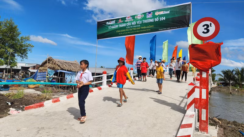 Khánh thành cầu dài 54m ở địa bàn vùng sâu tỉnh Kiên Giang