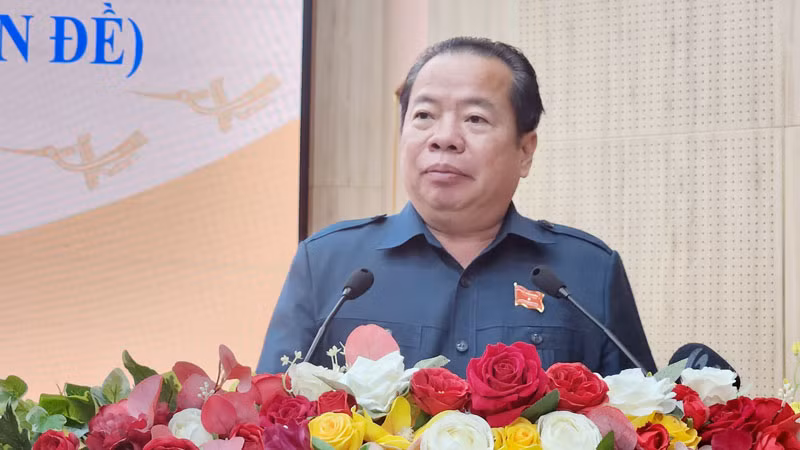 Chủ tịch Hội đồng nhân dân tỉnh Kiên Giang Mai Văn Huỳnh phát biểu bế mạc kỳ họp.