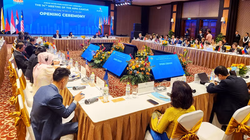 Quang cảnh hội nghị.