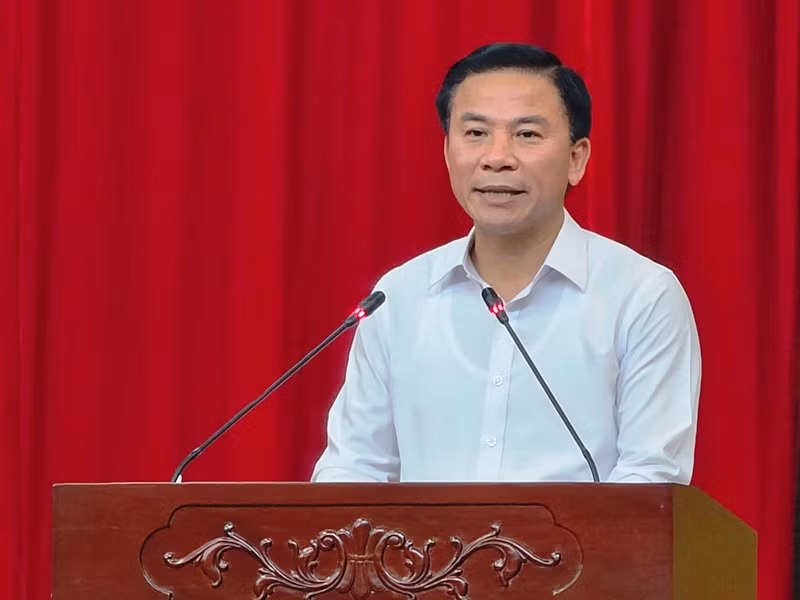 Bí thư Tỉnh ủy Thanh Hóa Đỗ Trọng Hưng phát biểu tại hội nghị.