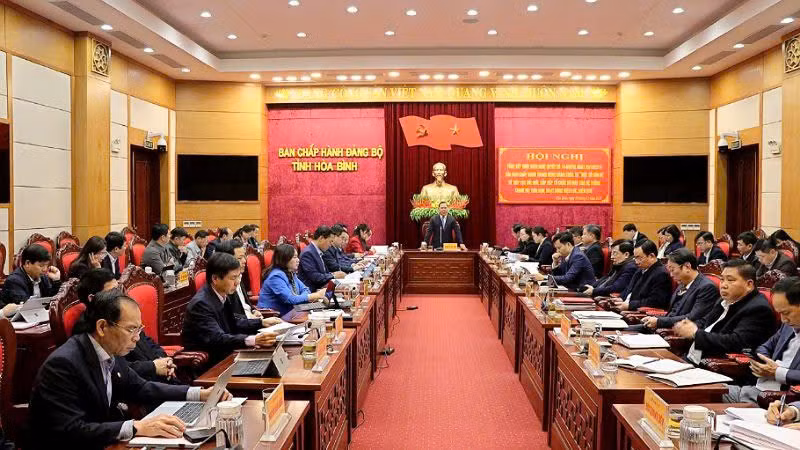 Các đại biểu dự hội nghị.