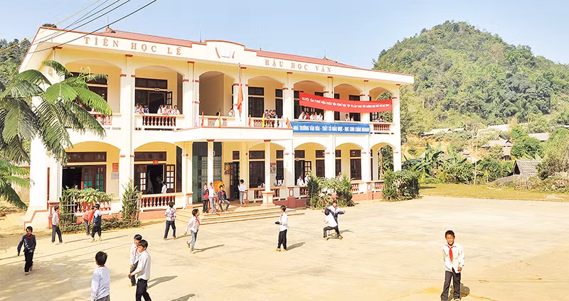 Trường tiểu học và trung học cơ sở xã Nùng Nàng, huyện Tam Đường, tỉnh Lai Châu.